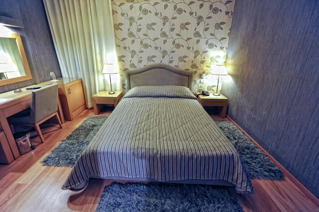 Haikos Hotel Kalamata Chambre photo